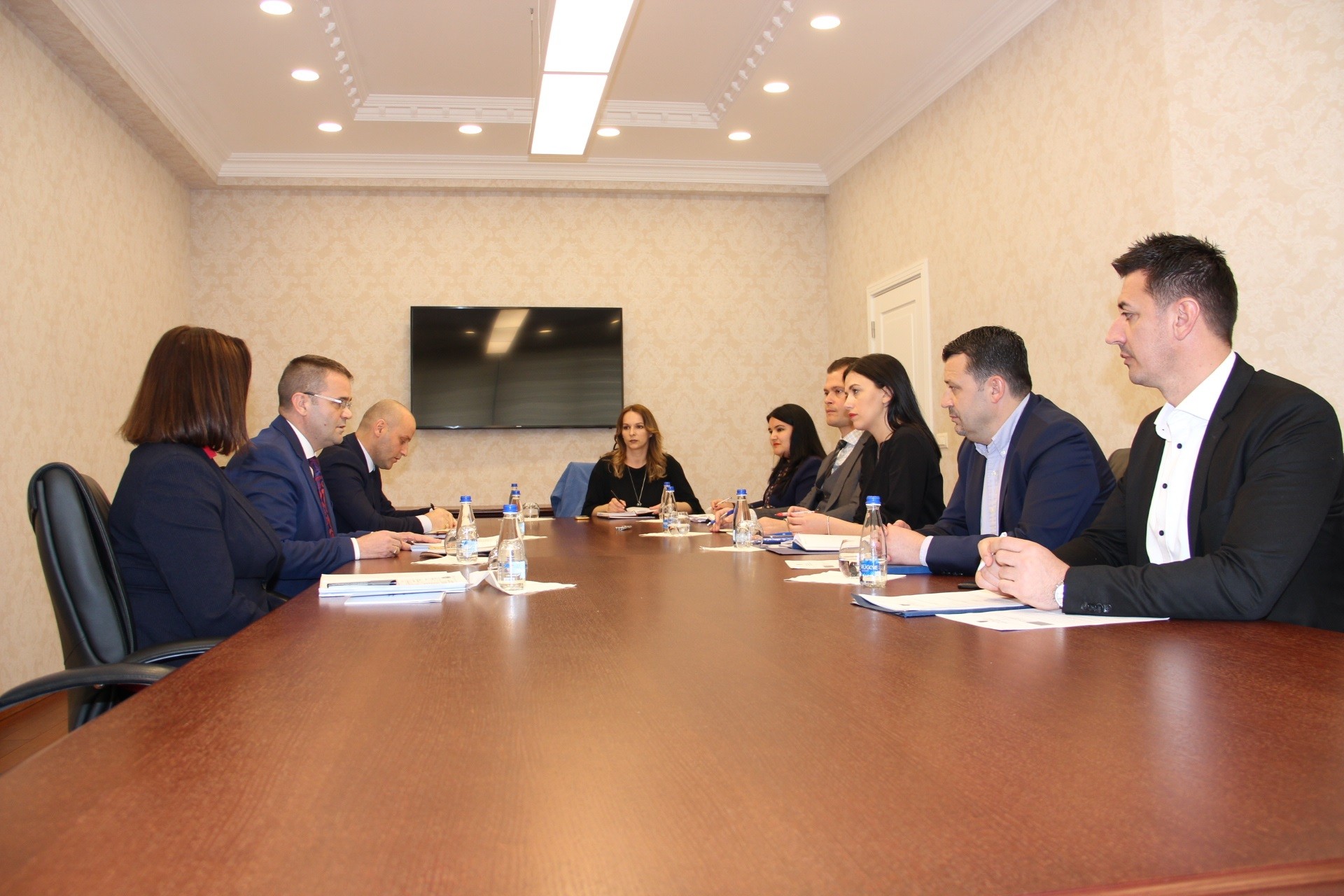 Mehmeti informoi deputetët për parandalimin e konfliktit të interesit