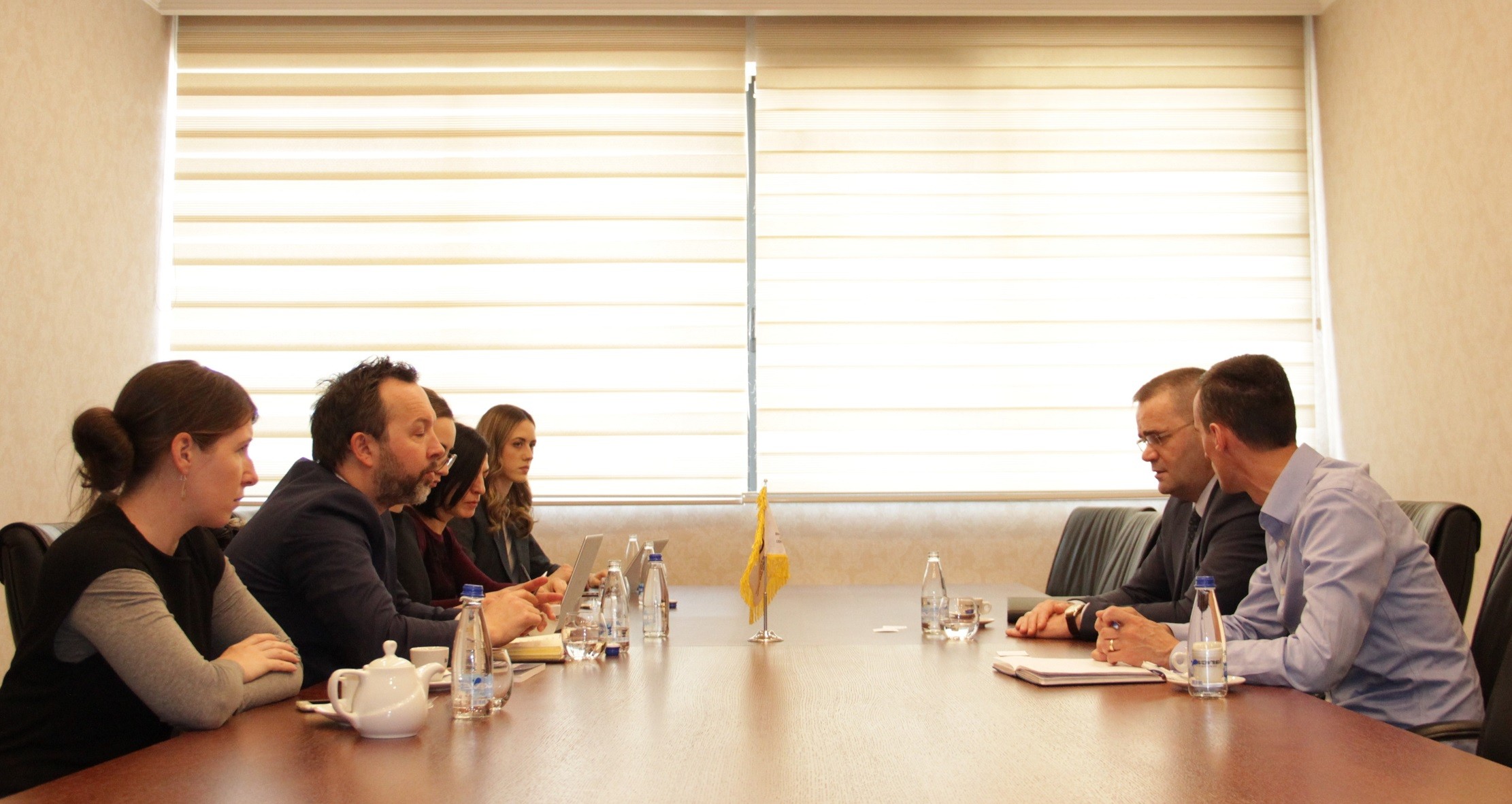 Guvernatori Mehmeti informon BERZH-in për zhviillmet finacniare 