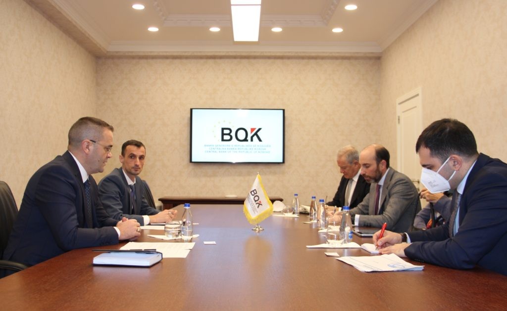Kreditimi bankar në Kosovë shënon rritje vjetore prej rreth 13.4 për qind