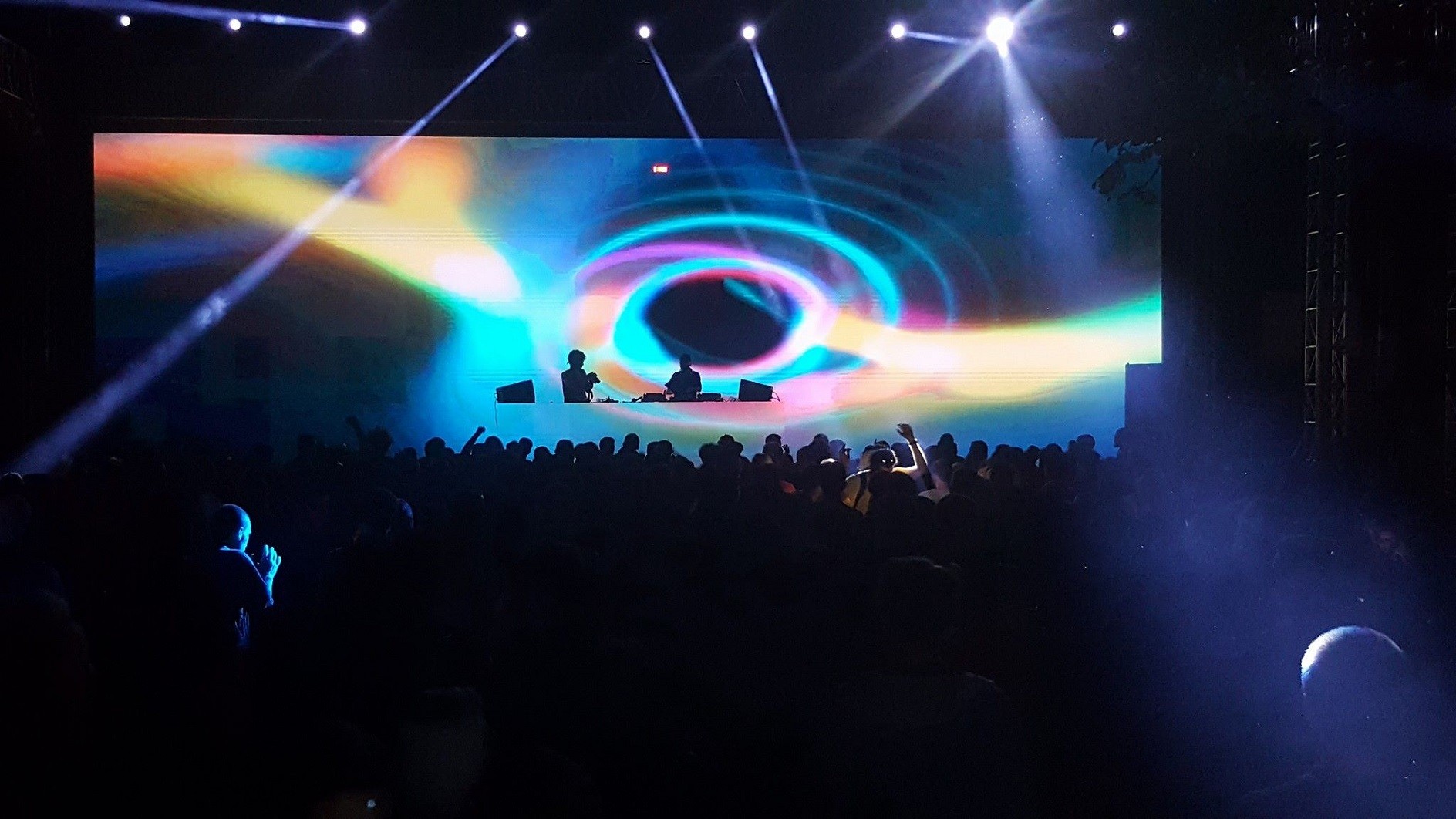 Sonte fillon Festivali i muzikës elektronike 'The Summit Fest'