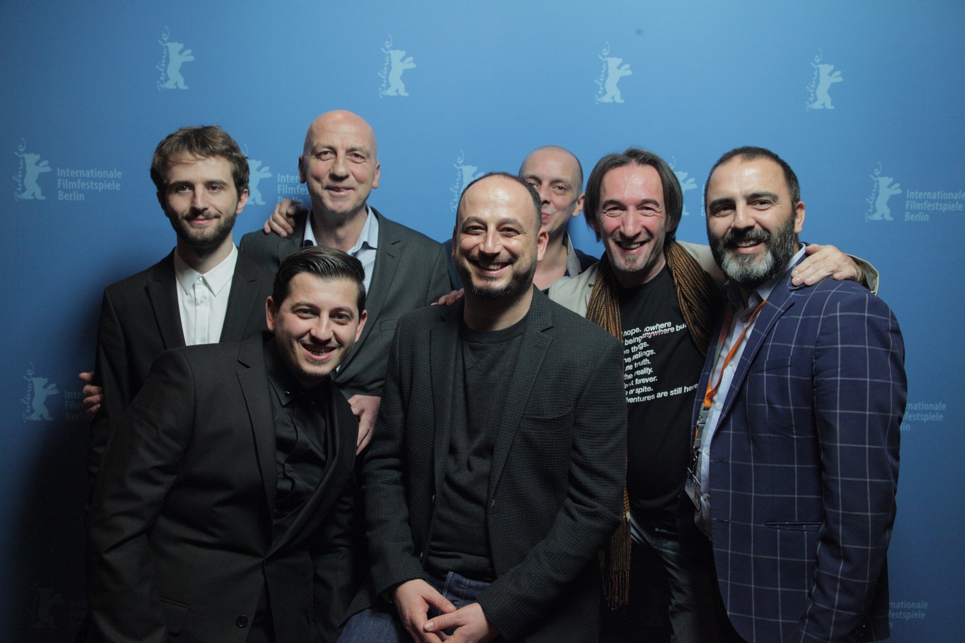 Filmi 'Në mes' shkëlqen me premierë në Berlinale