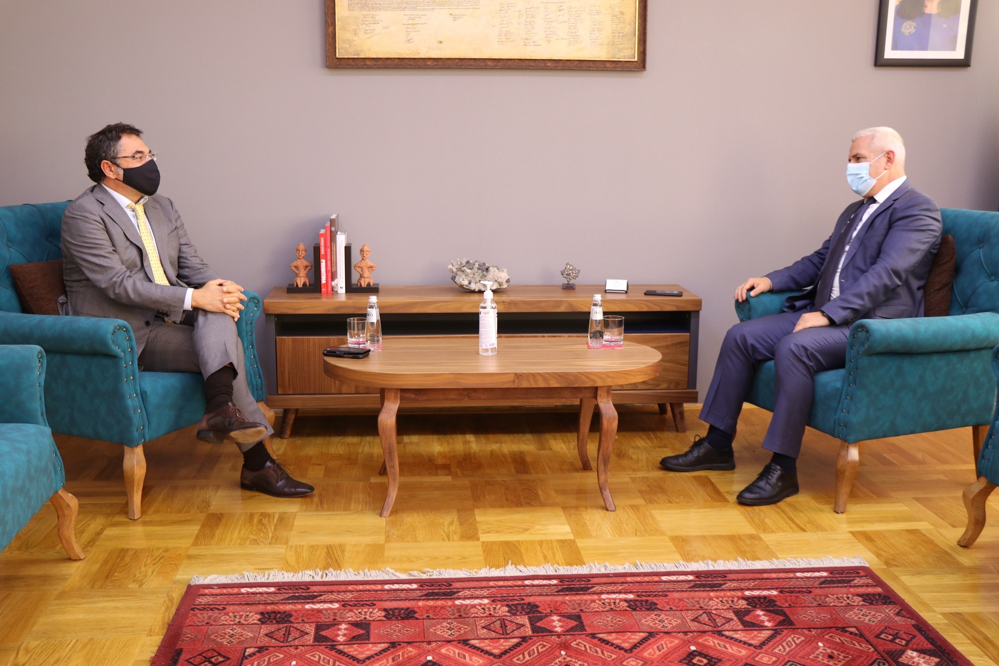 Ministri Sveçla priti në takim ministrin Bledi Çuçi