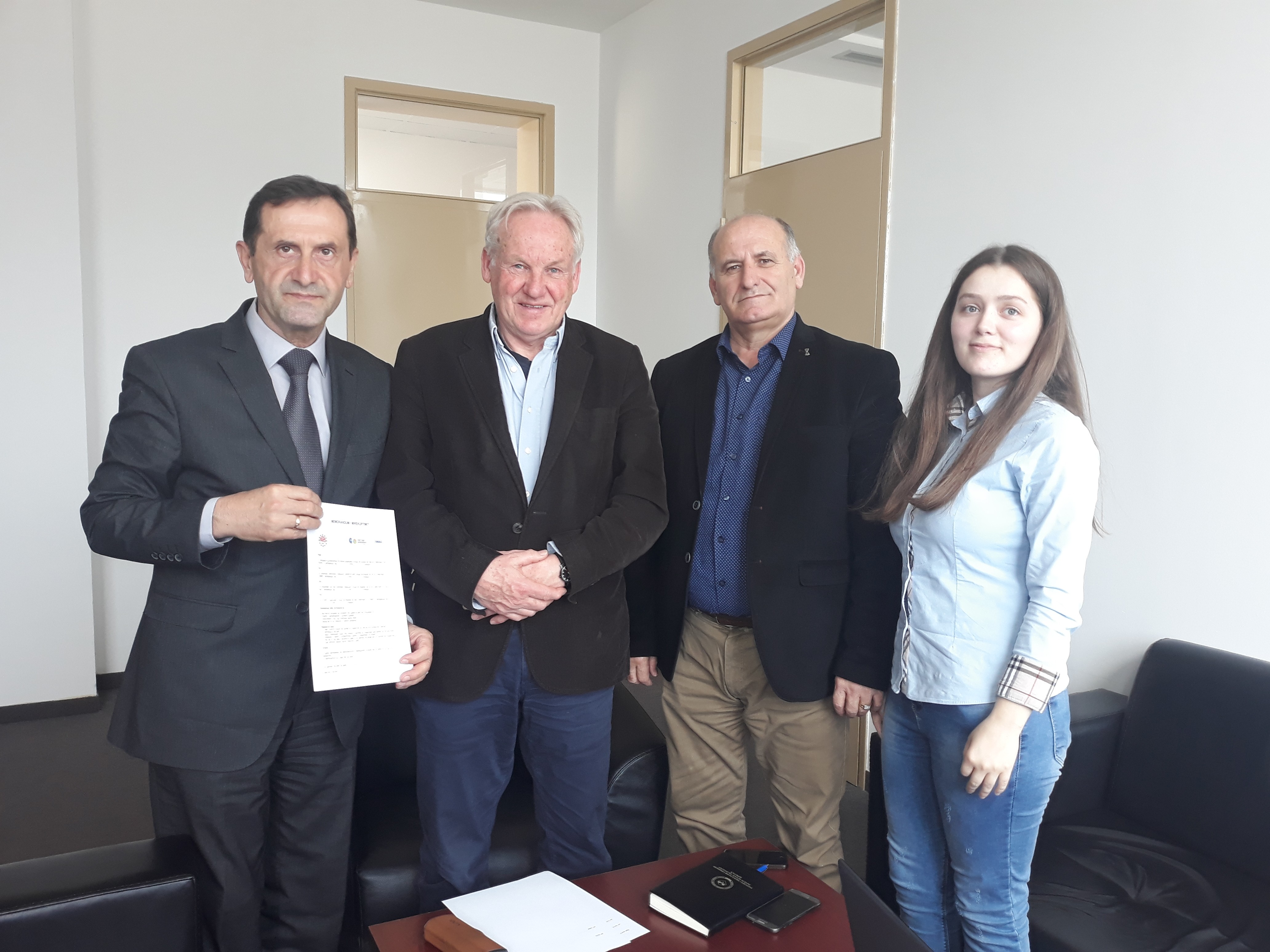 Universiteti “Isa Boletini” bëhet me Qendër të Ekspertizës për industrinë e qumështit