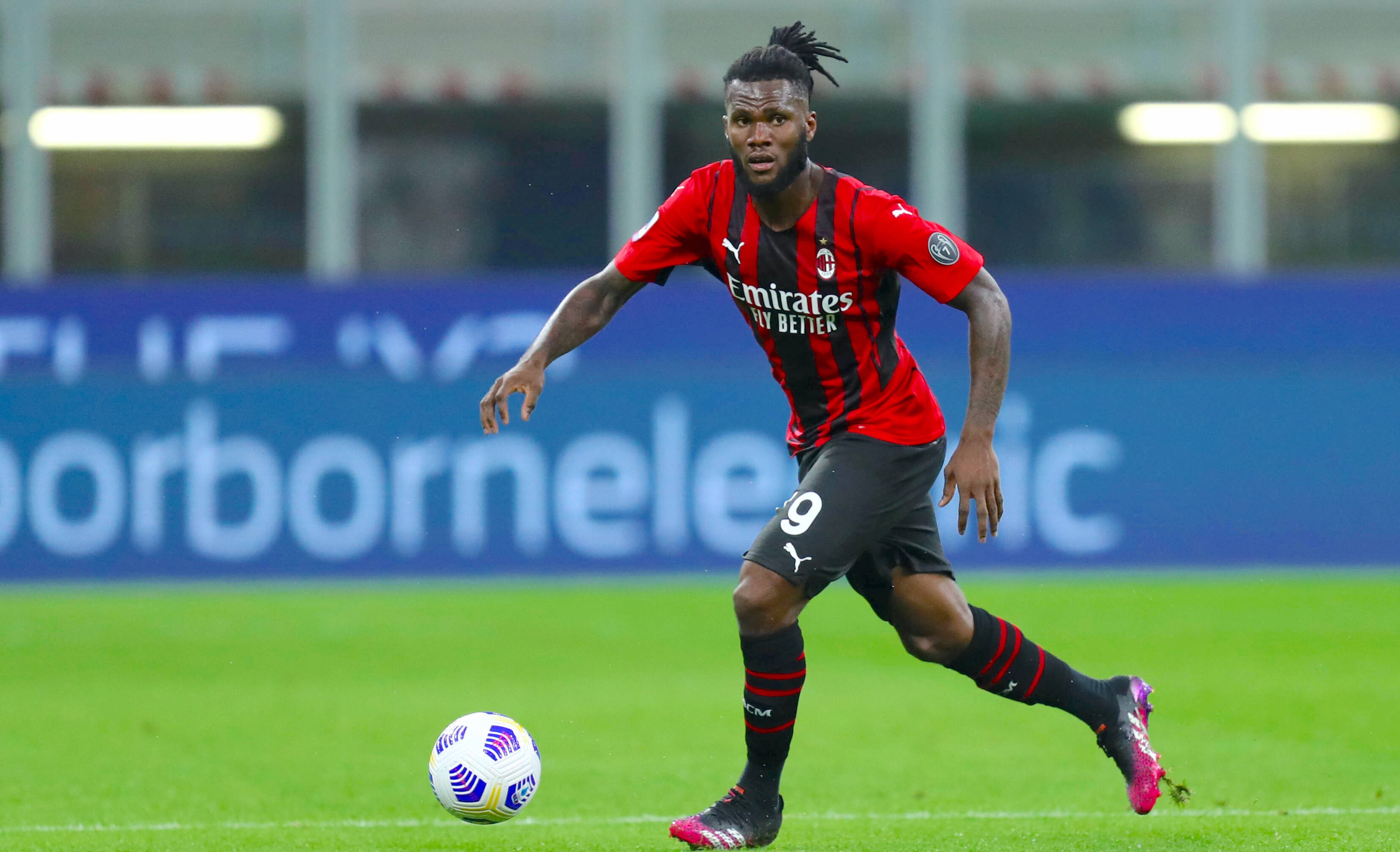 PSG, Chelsea dhe Tottenham në garë për Franck Kessie