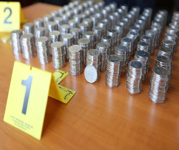 Arrestohen 4 persona dhe sekuestrohen 12 000 franga zvicerane të falsifikuara