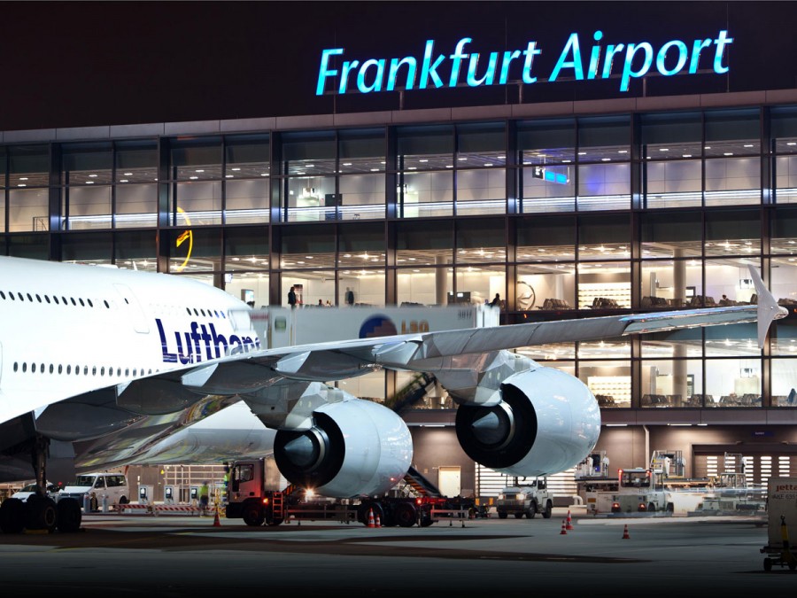 Uragani “Sabina” anulon 140 fluturime në Frankfurt