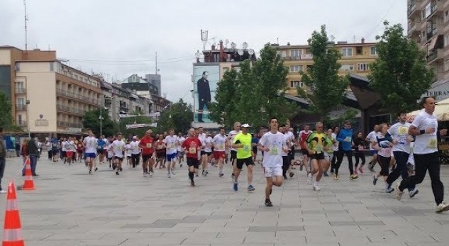 Përgatiten për Gjysmë Maratonën e Prishtinës