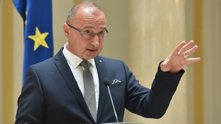 Kroacia përkrahë Kosovën me një donacion prej 10 mijë vaksinash