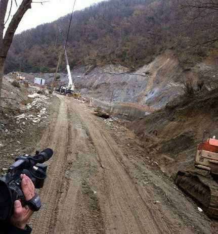 Qytetarët kërkojnë të ndalet degradimi i tokës, ujit dhe natyrës në Grykën e Deçanit