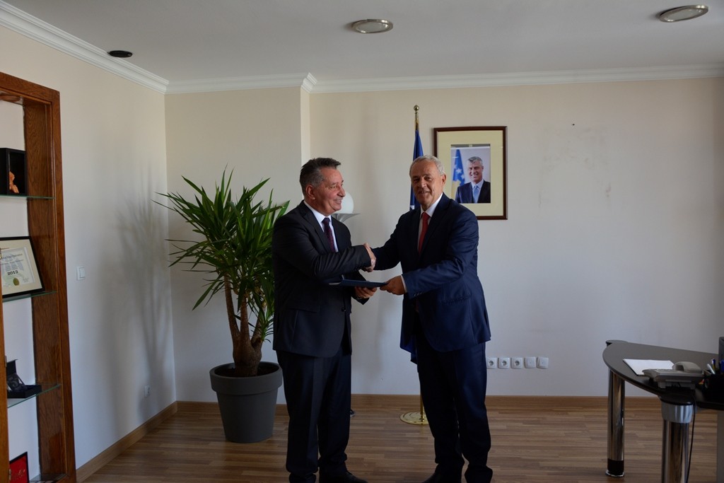 Pal Lekaj, zyrtarisht pranoi pozitën e ministrit të Infrastrukturës 