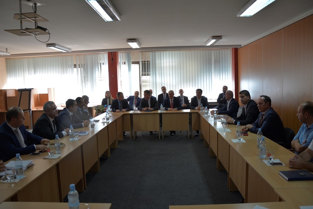 Pal Lekaj, zyrtarisht pranoi pozitën e ministrit të Infrastrukturës 