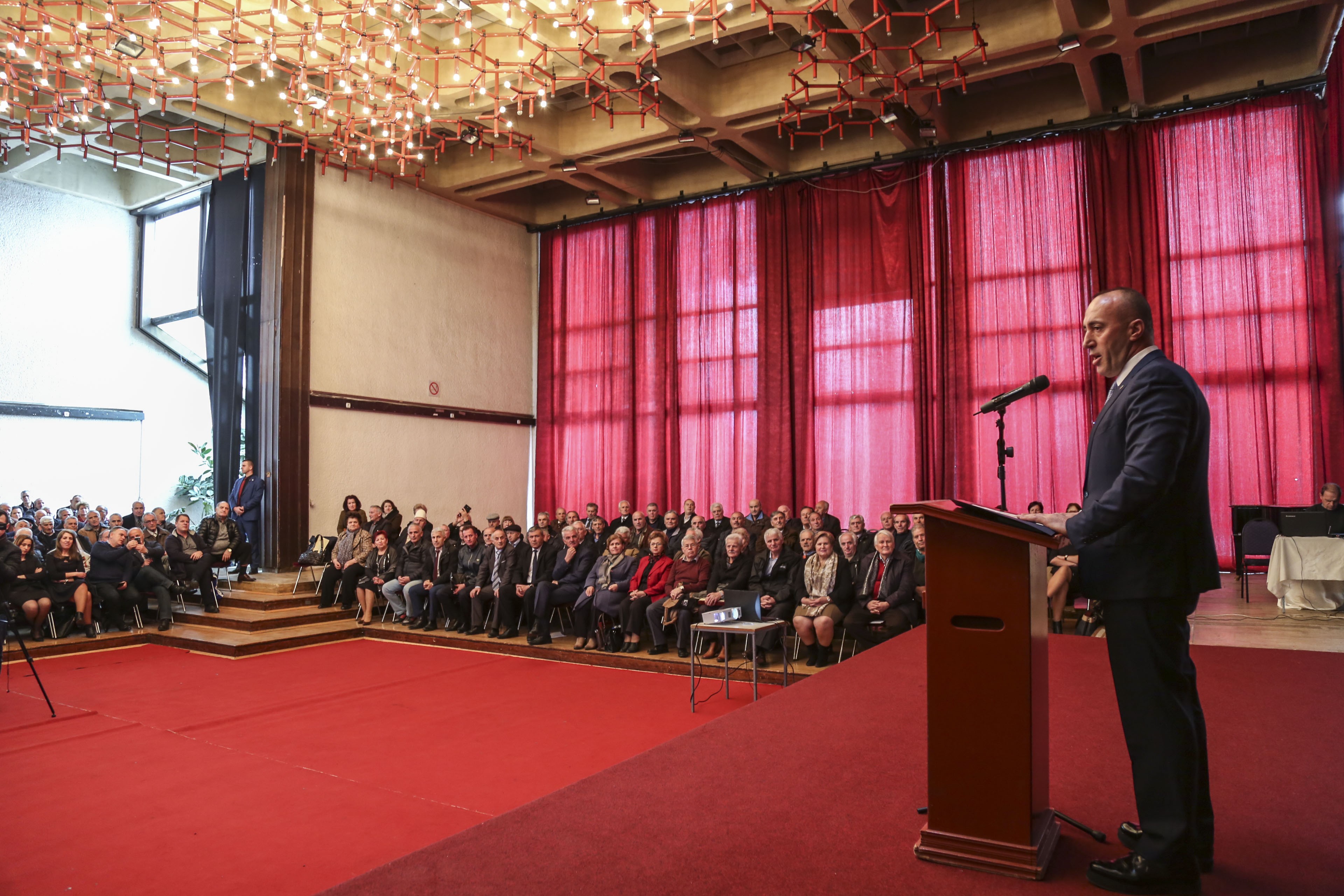 Haradinaj: Pa shkollë të fortë nuk ka shtet, ekonomi e as ushtri të fortë