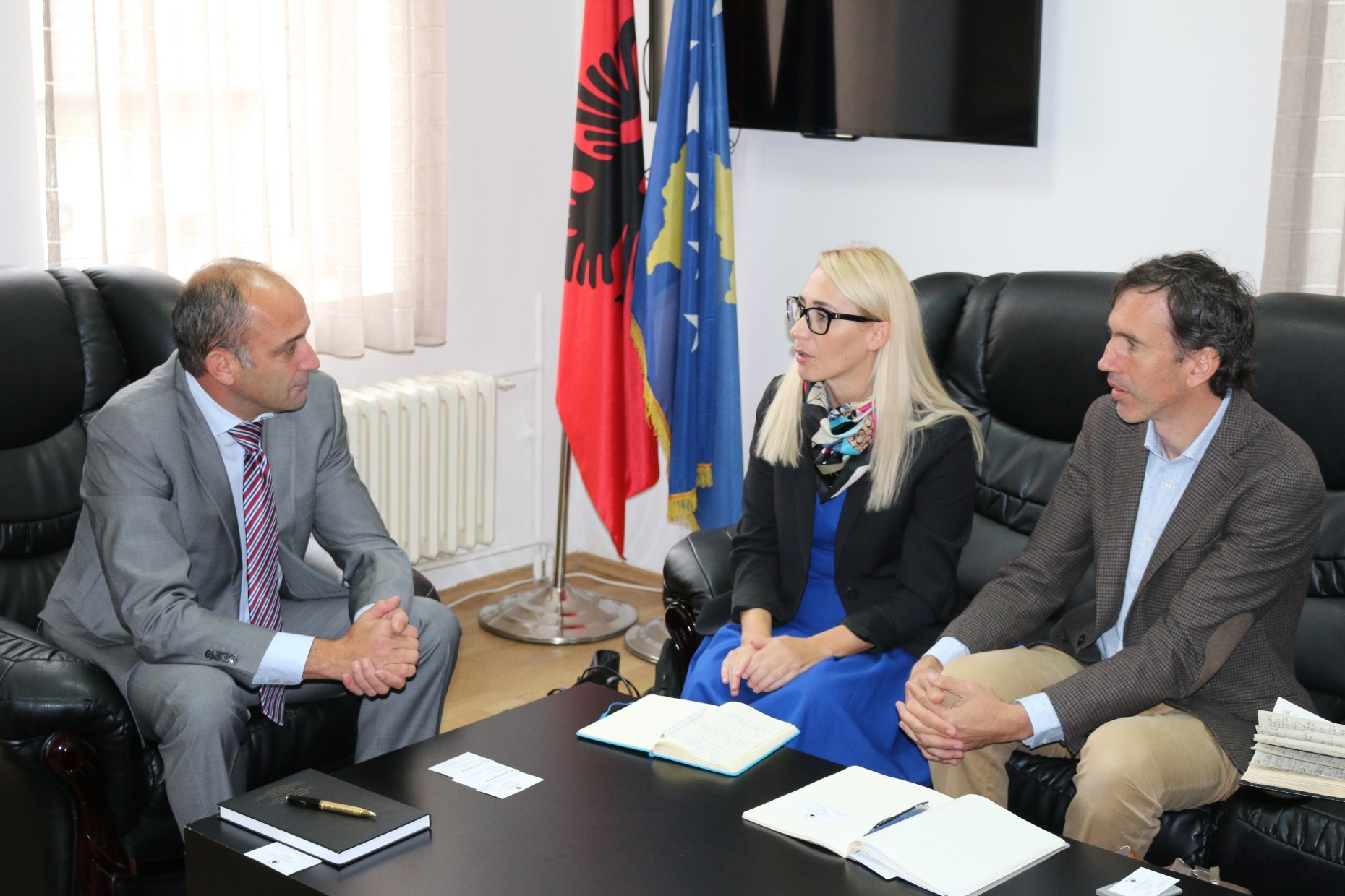 BB mbështet proceset në Ministrinë e Diasporës dhe të Investimeve Strategjike