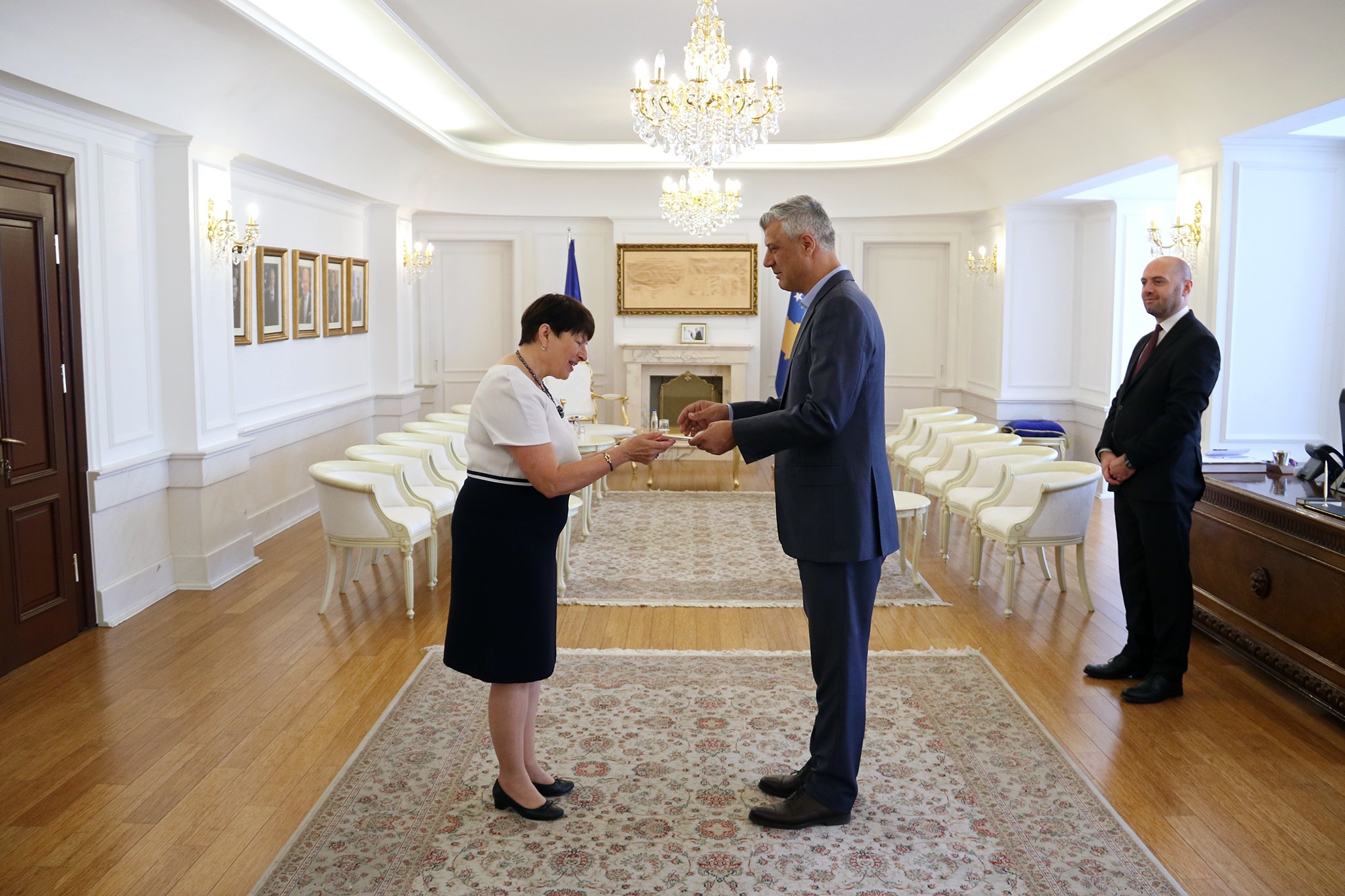 Presidenti Thaçi pranoi letrat kredenciale nga ambasadorja e re e Francës