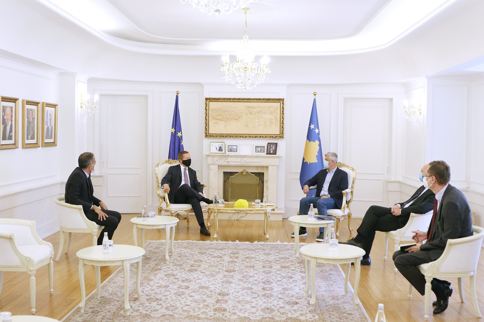 Ambasadori Szunyog e njoftoi Presidenti Thaçi për projektet e reja të BE-së