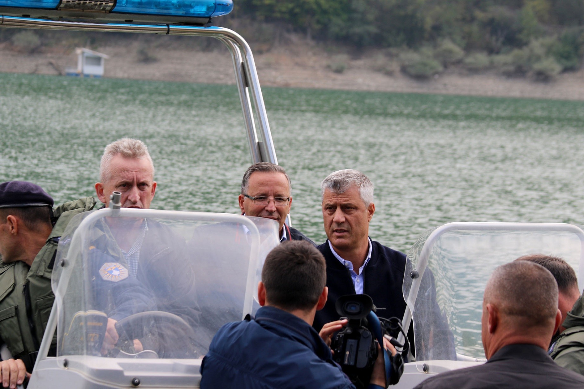 Presidenti Thaçi vizitoi liqenin e Ujmanit dhe pikën kufitare në Bërnjak