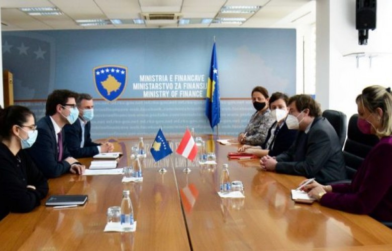 Austria i ofron ndihmë Kosovës në integrimin evropian