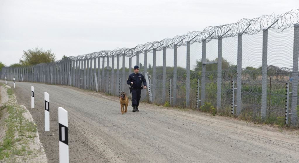 Hungaria do të shtrengojë masat ndaj migrantëve