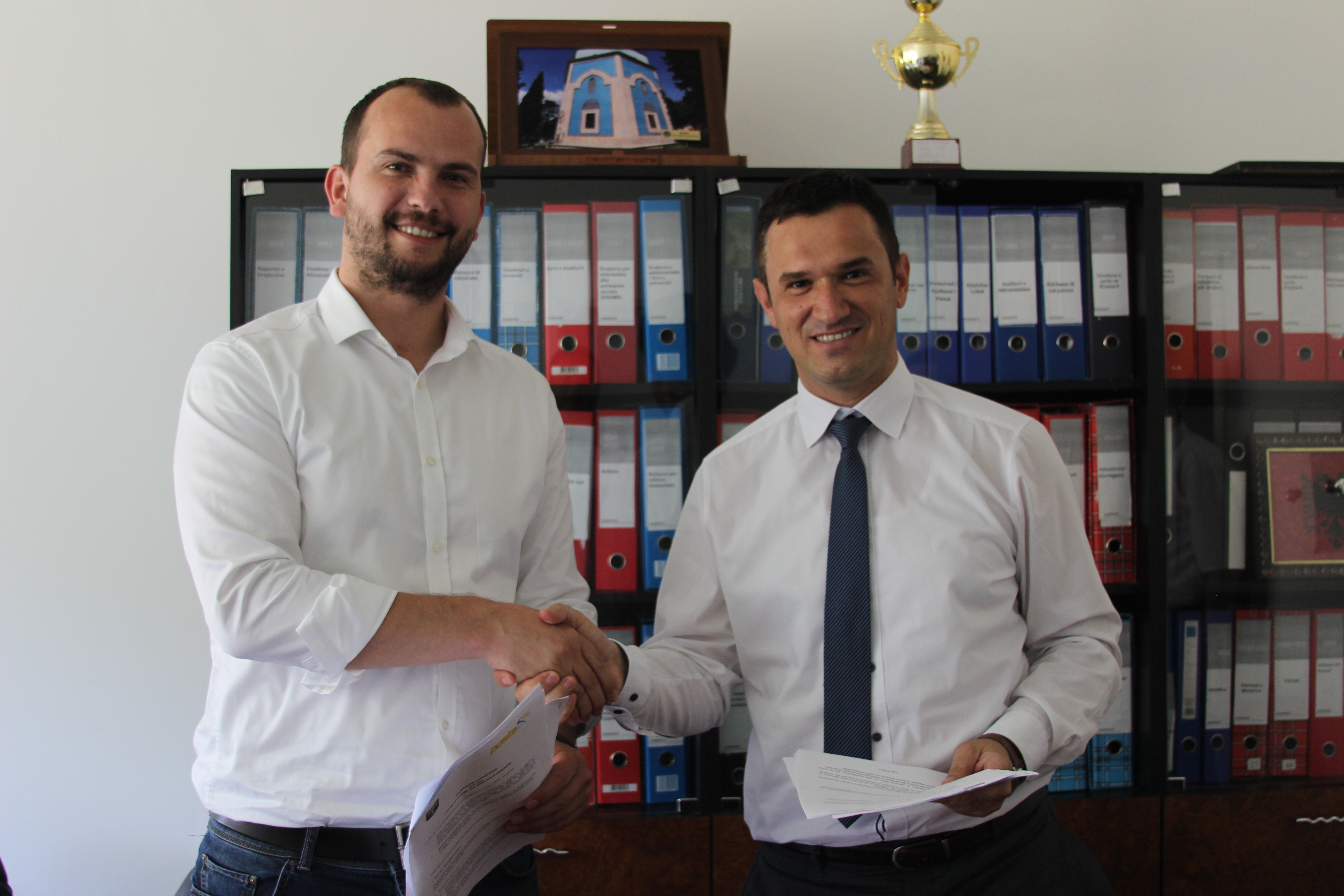 Në objektin e Komunës së Kamenicës hapet një zyrë postare