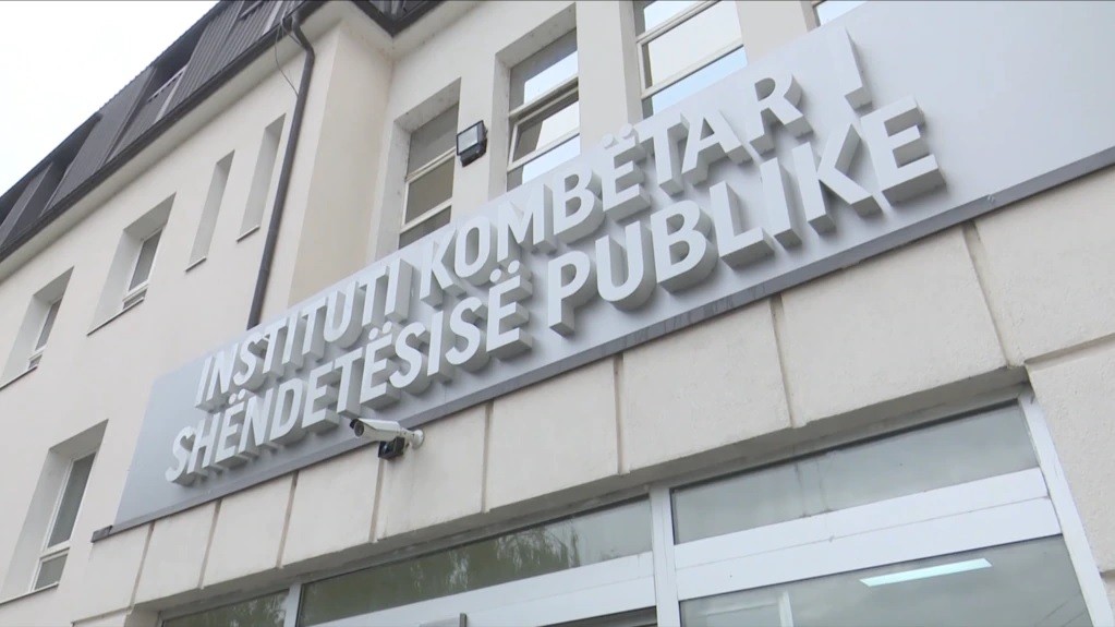 IKSHPK identifikon disa baktere në mostrat e ujit në Deçan
