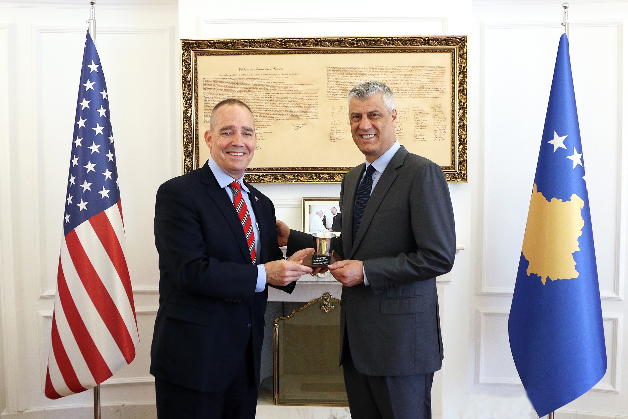 Presidenti Thaçi priti në takim lamtumirës gjeneralin Timothy Orr