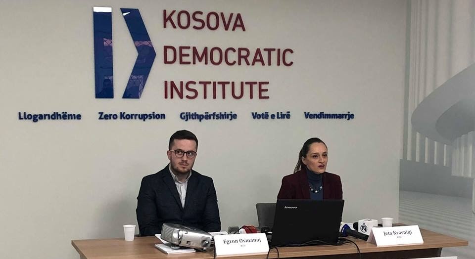Qytetarët kërkojnë përfshirjen direkte të SHBA-ve në dialog