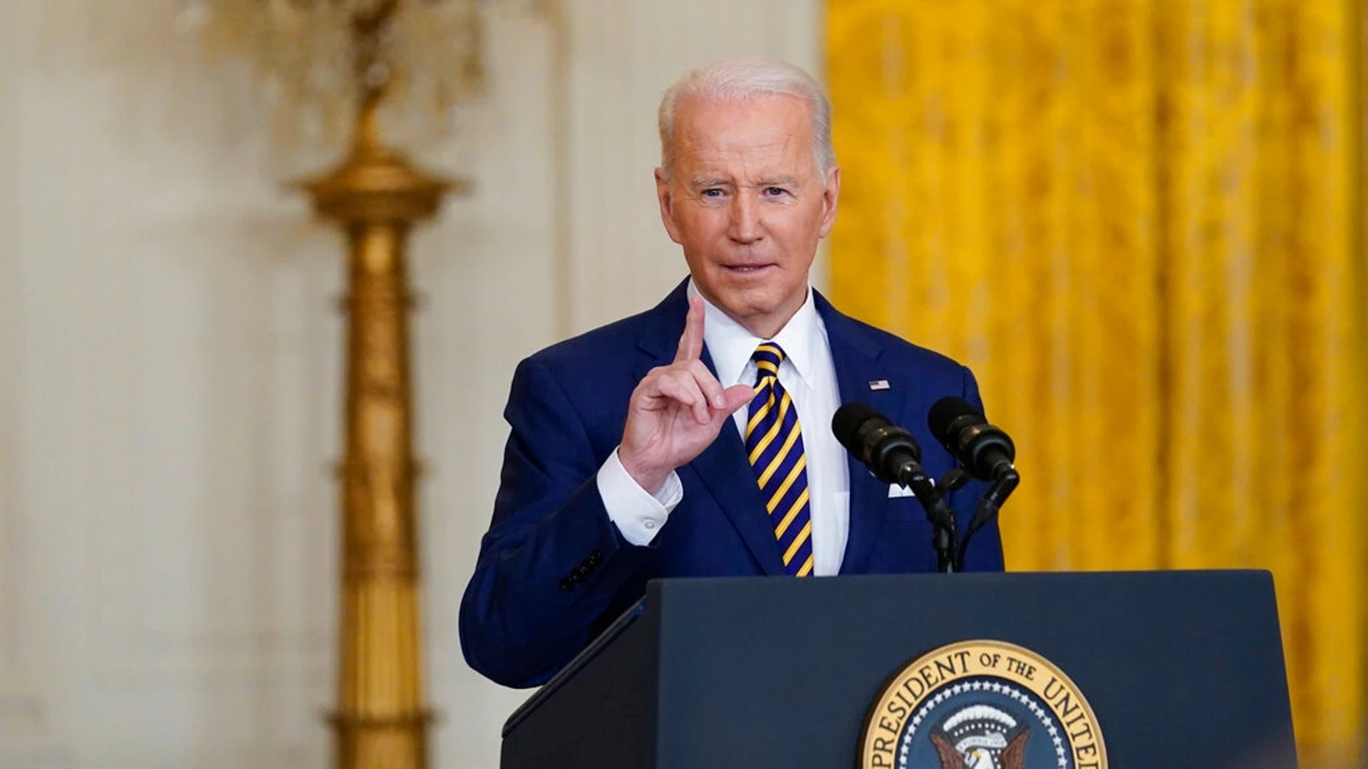 Presidenti Biden zotohet të ndalë agresionin rus në Ukrainë