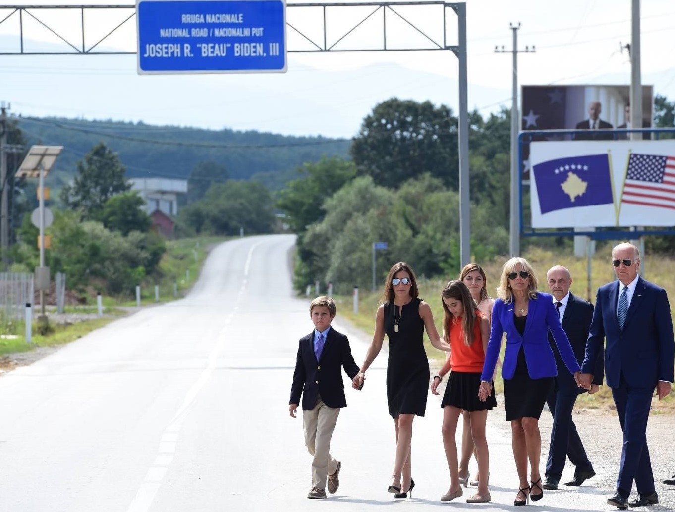 AVONET prezanton projektin për shtatoren e Presidentit Biden