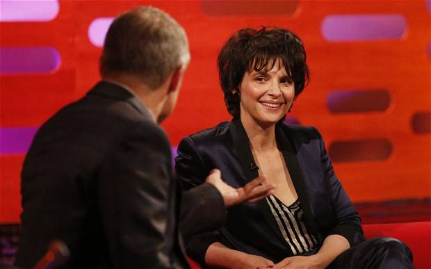 Juliette Binoche zëvendëson shpërblimin e saj