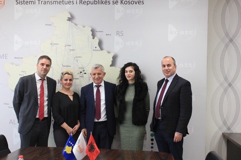 Minxhozi dhe Kadriu diskutuan për linjën 400 kV Kosovë-Shqipëri 