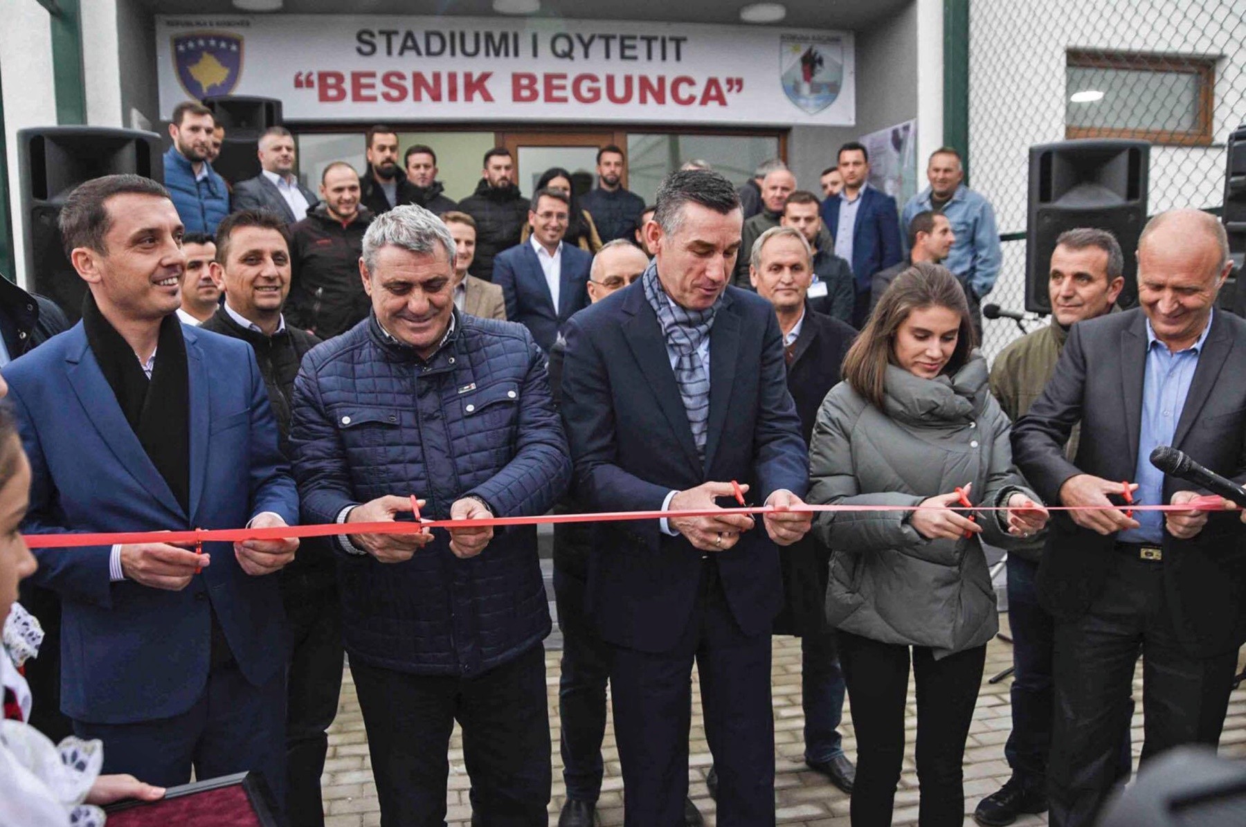 Kaçaniku bëhet me stadium e palestër sportive