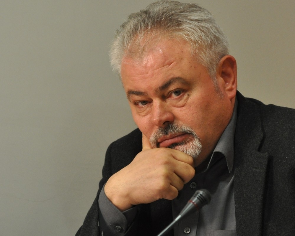 “Kalimera Poetike” merr emrin e Basri Çapriqit