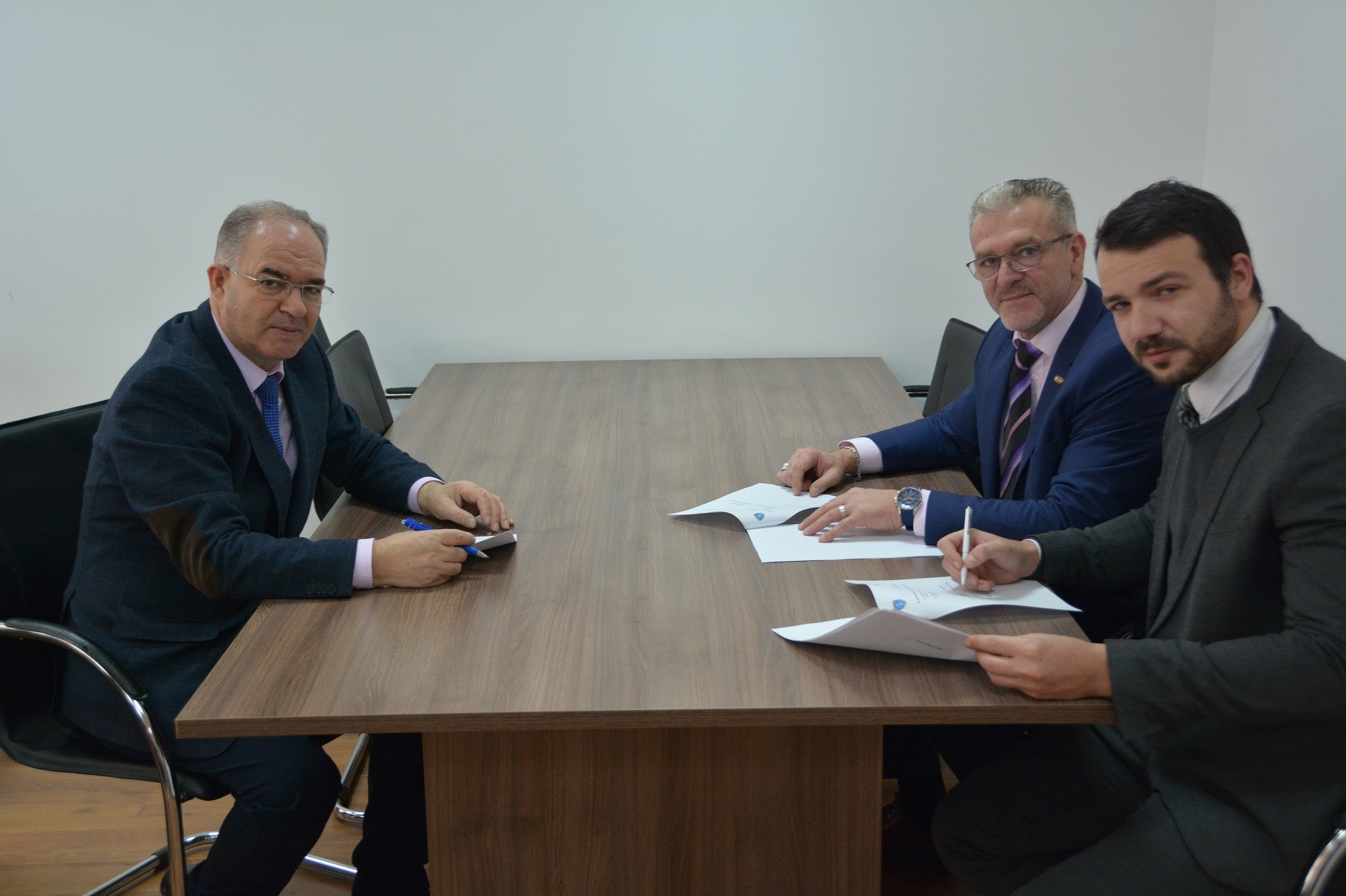 KGjK nënshkruan Memorandum Mirëkuptimi me CSSP dhe ADRC