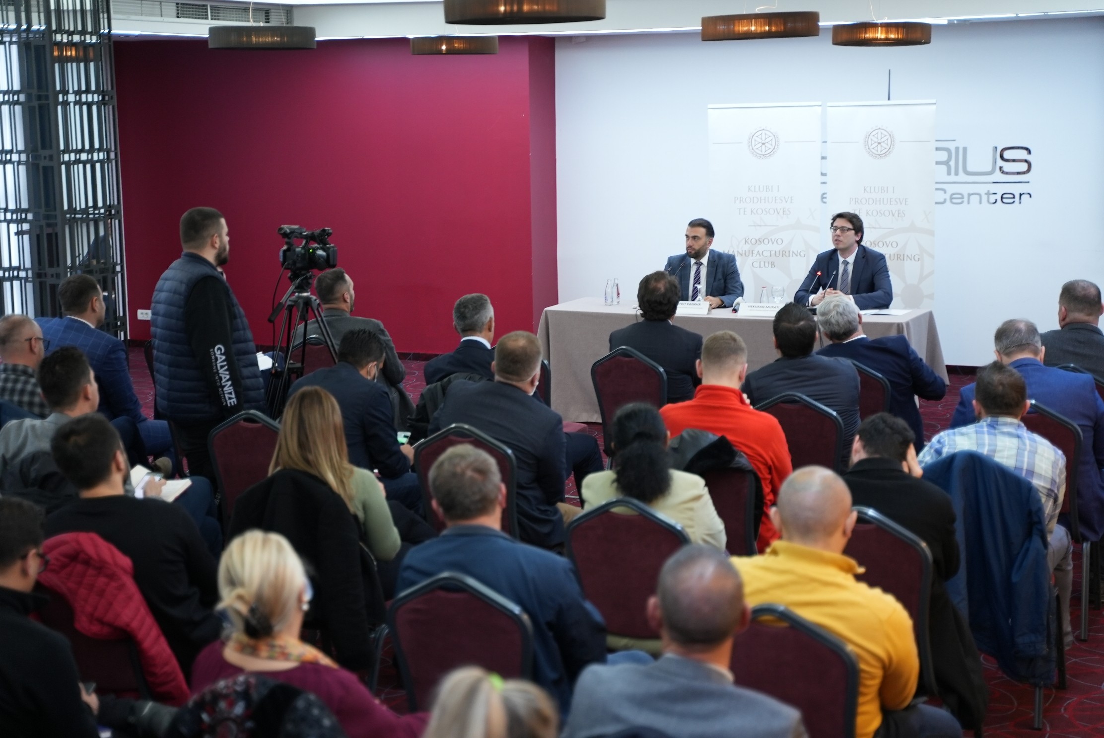 KPK organizon sesion informues rreth masave të qeverisë për ekonominë