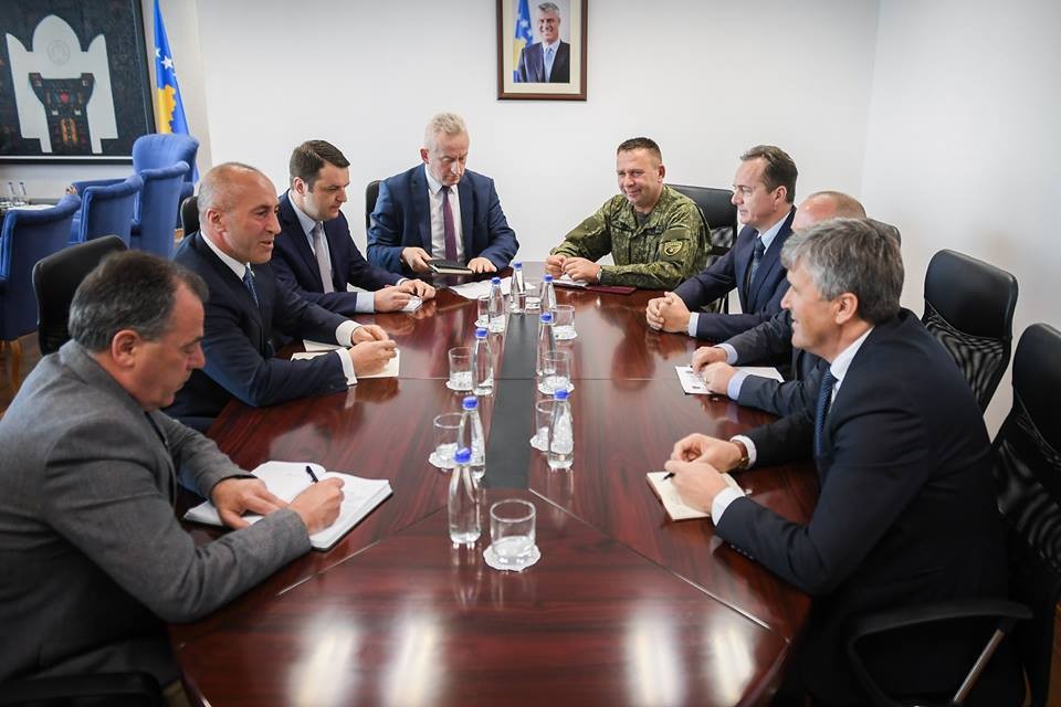 Kryeministri kërkon menaxhim dhe vënie nën kontroll të zjarreve