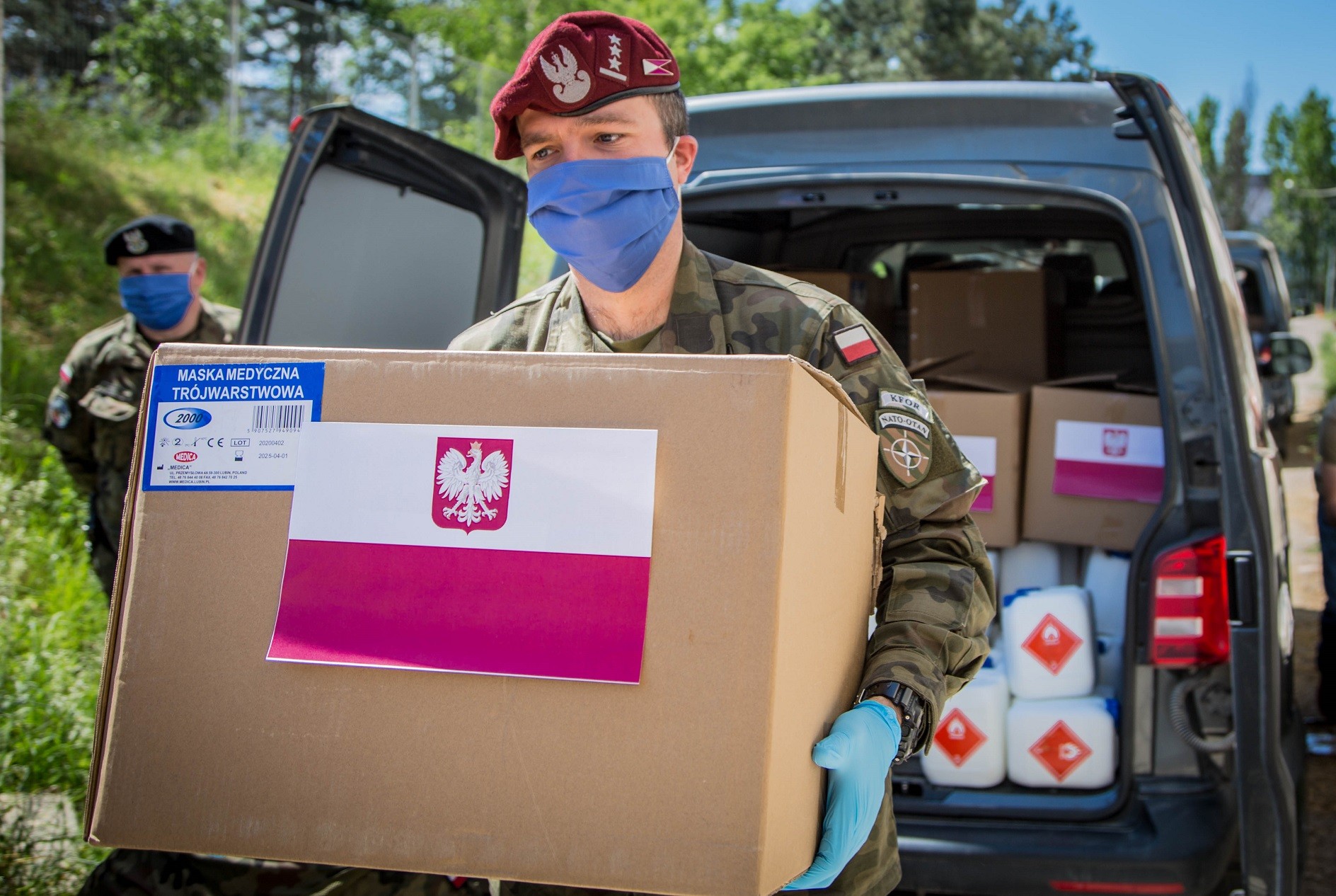 Polonia i dhuron ndihmë mjekësore Kosovës në reagim ndaj pandemisë 