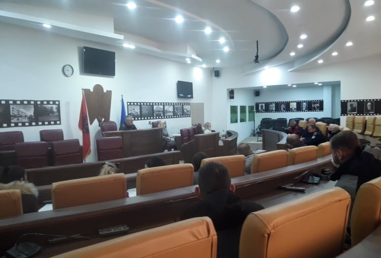 Banorët e Shillovës kërkojnë mbylljen e tri lokaleve hoteliere në këtë fshat