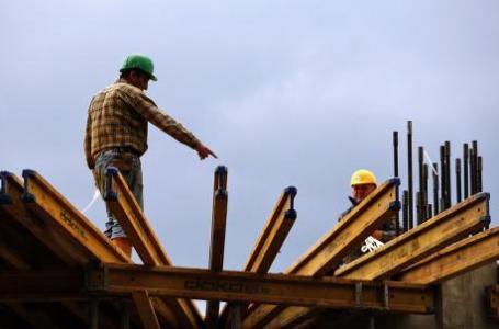 MTI heq licencat për subjektet ndërtimore