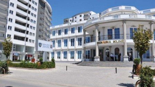 Klina përfiton 300 mijë euro në garën për mjedis të pastër
