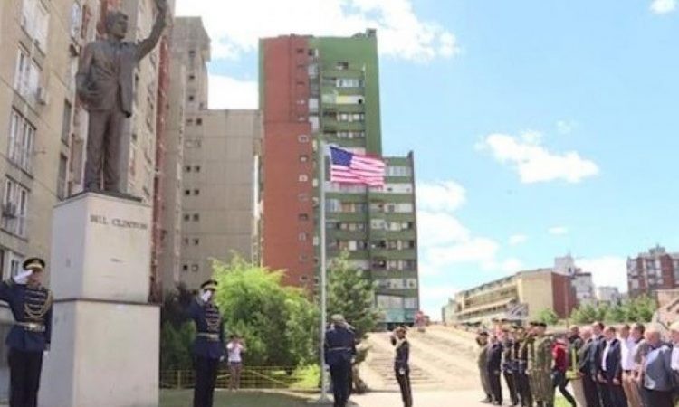 Kosova nderon viktimat e sulmit të 11 shtatorit 2001 në ShBA