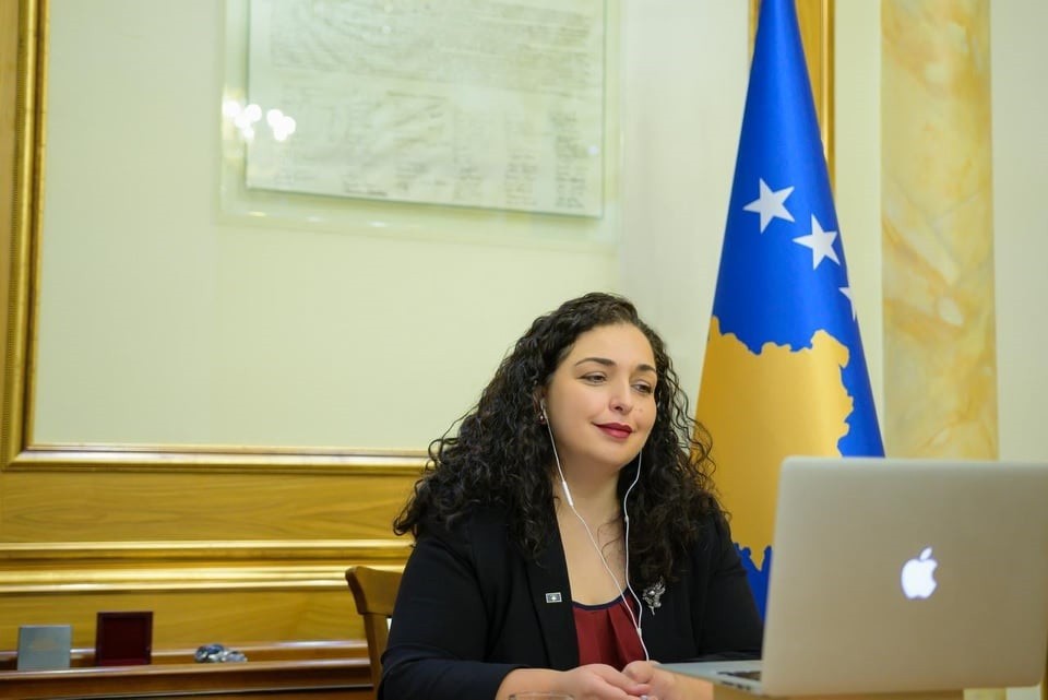 Presidentja në detyrë e Kosovës infektohet nga Covid-19