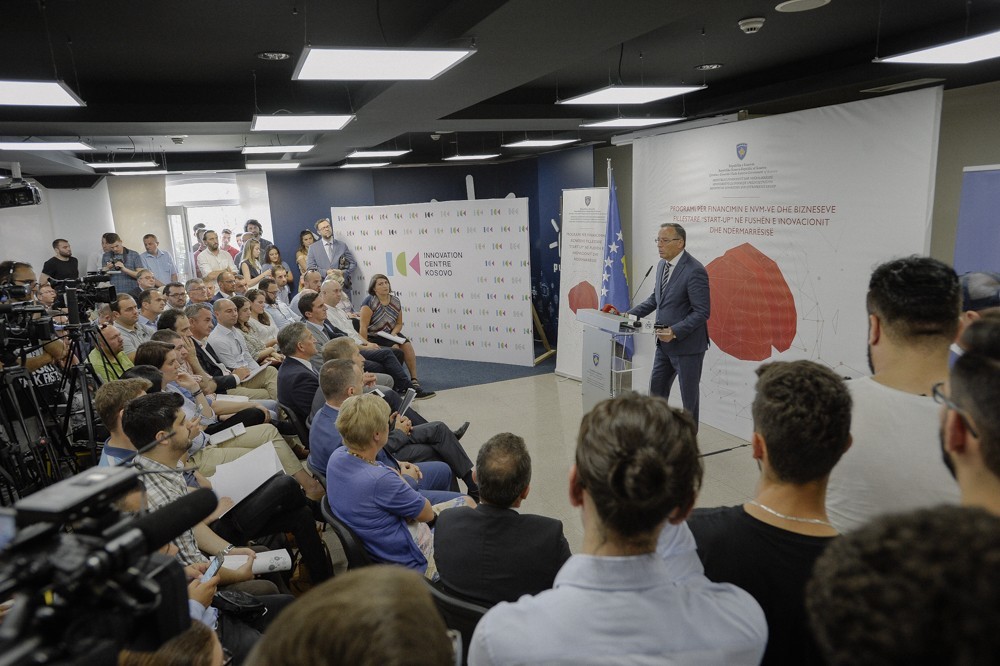 Lansohet programi financiar për Inovacion dhe Ndërmarrësi