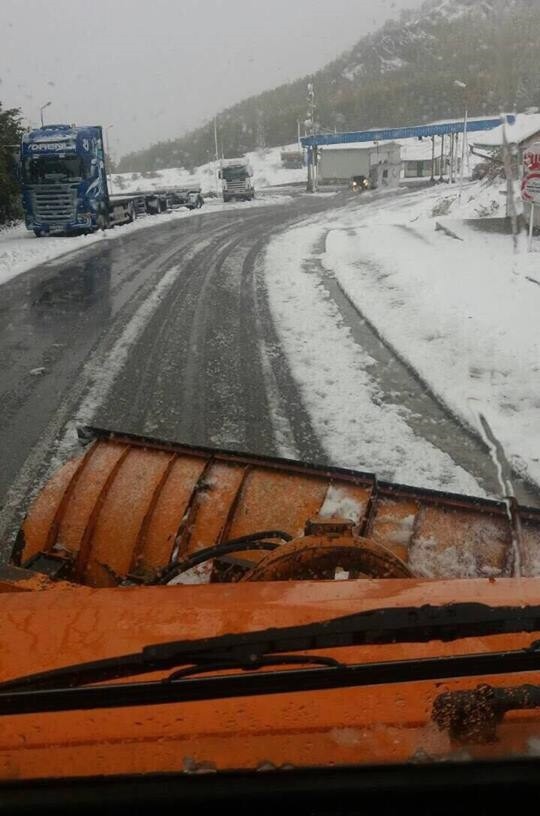 MI ka intervenuar për hapjen e rrugëve për qarkullim të automjeteve