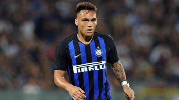 Barcelona ofron 100 milion për Lautaro Martíne