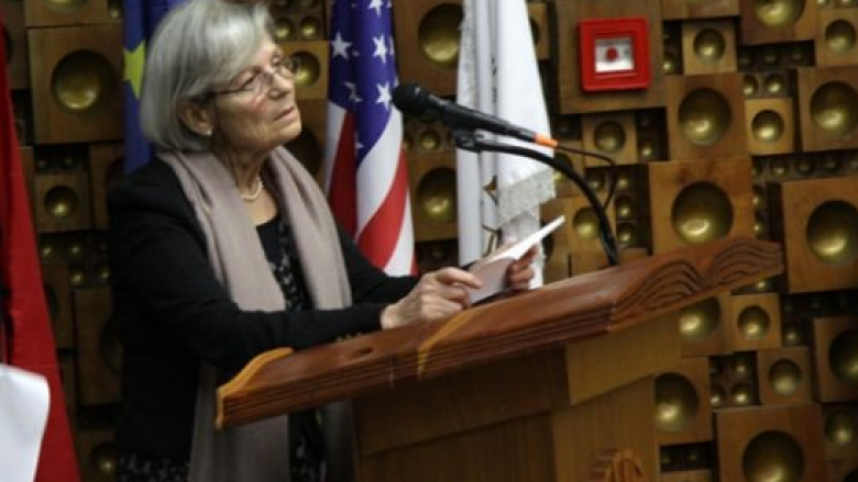 Promovohet libri i Sevdije Ahmetit “Ditari i një gruaje të Kosovës”