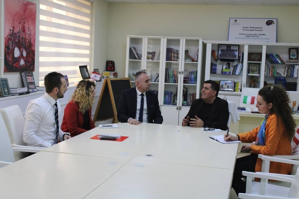 Gjilani implementon projektin “Promovimi i ideve Inovative nga të rinjtë në Ndërmarrësi”