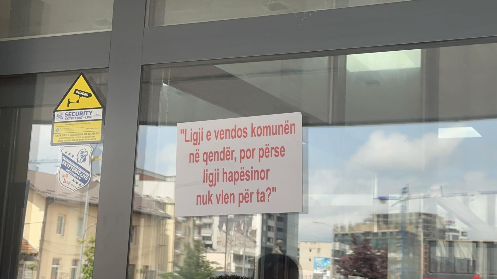 Kur padrejtësia shndërrohet në ligj, rezistenca bëhet detyrë