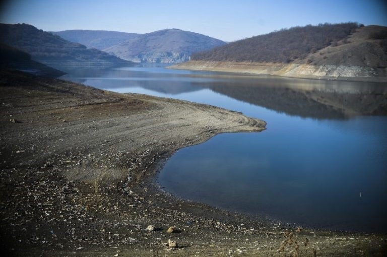 Ngriten për disa centimetra liqenet akumuluese Batllava e Badoci