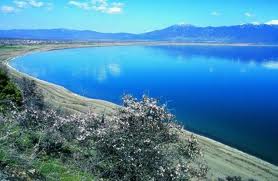 Shqipëria anashkalohet për kompleksin turistik në Liqenin e Ohrit