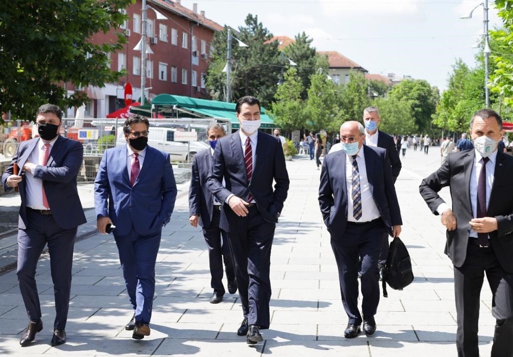 Lideri i opozitës në Shqipëri, Lulzim Basha nis sot një vizitë dy ditore në Kosovë